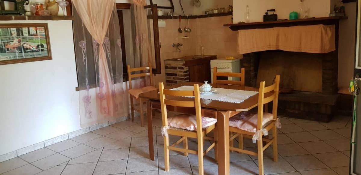 Bilocale Santa Maria Il Palazzone Extérieur photo